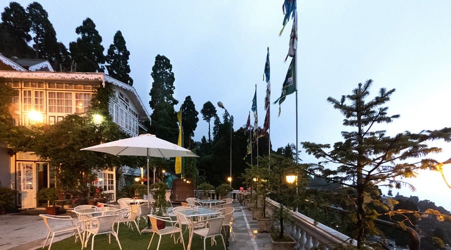 Udaan Dekeling Resort & Spa