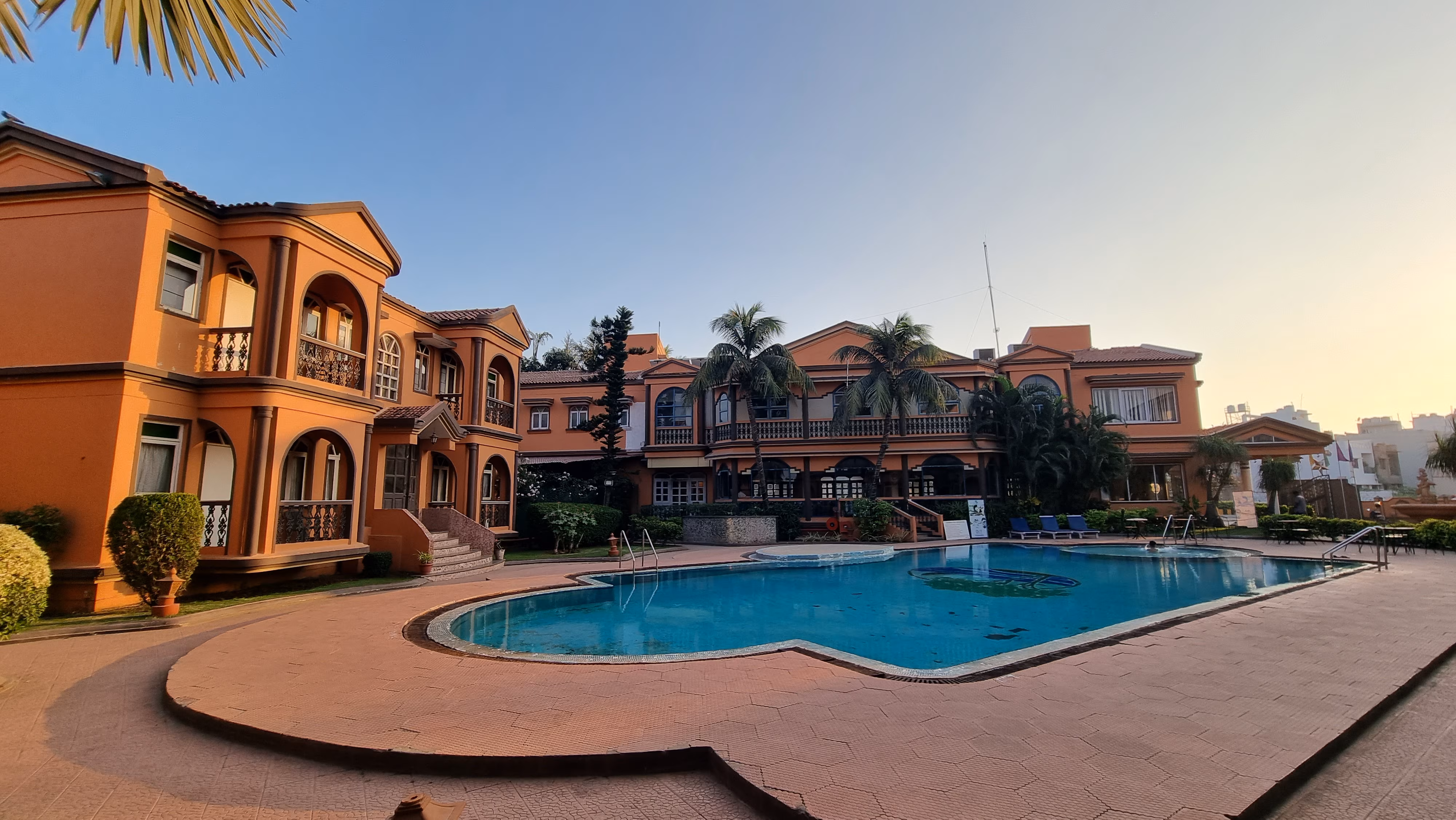 Kohinoor Hotel